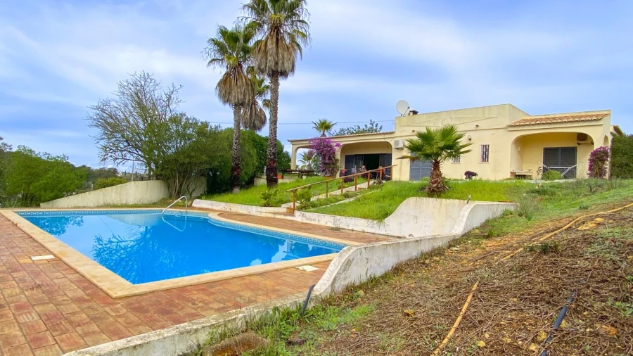 Quinta T3 para Venda em Estômbar e Parchal Foto 2