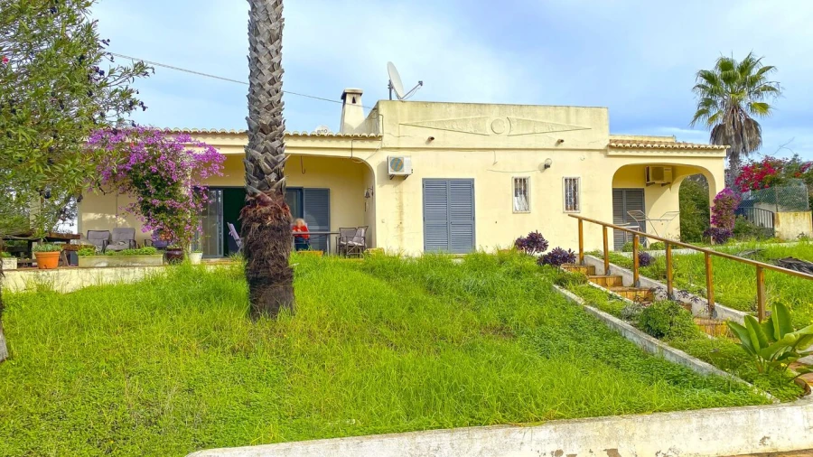 Quinta T3 para Venda em Estômbar e Parchal Foto 6