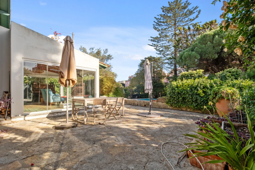 Moradia T5 para Venda em Carcavelos e Parede Foto 19