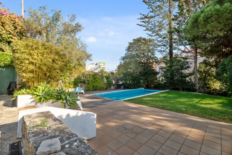 Moradia T5 para Venda em Carcavelos e Parede Foto 3