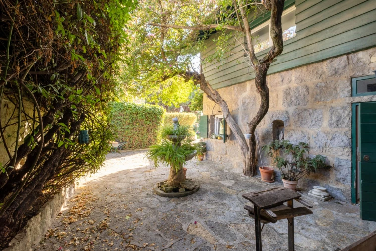 Moradia T5 para Venda em Carcavelos e Parede Foto 4