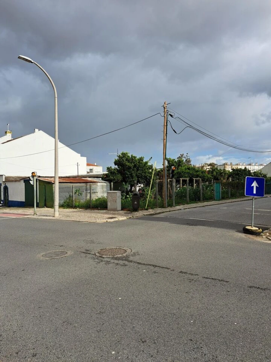 Terreno para Venda em Baixa da Banheira e Vale da Amoreira Foto 7