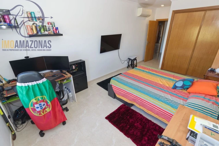 Apartamento T3 para Venda em Silves Foto 16