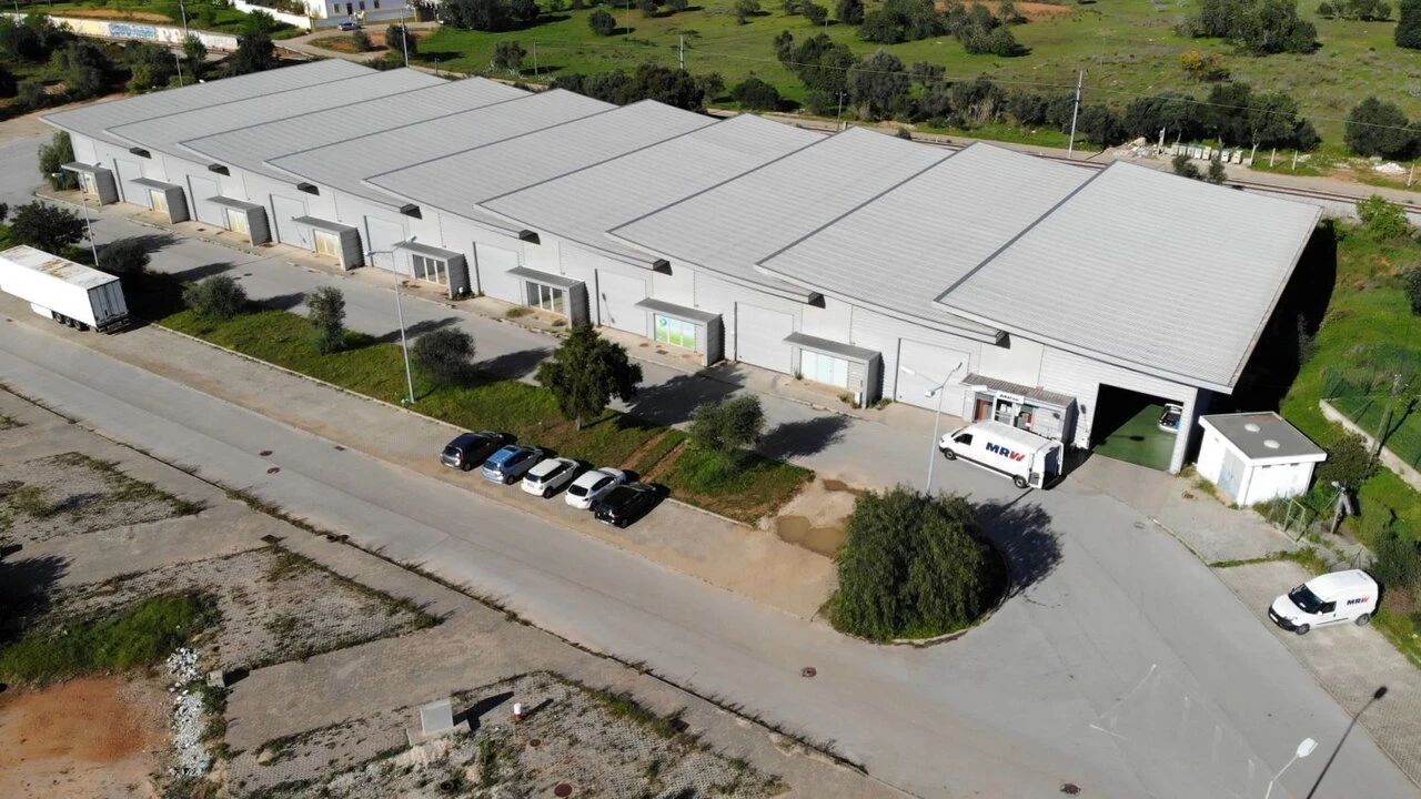 Armazém para Arrendamento em Algoz e Tunes Foto 2