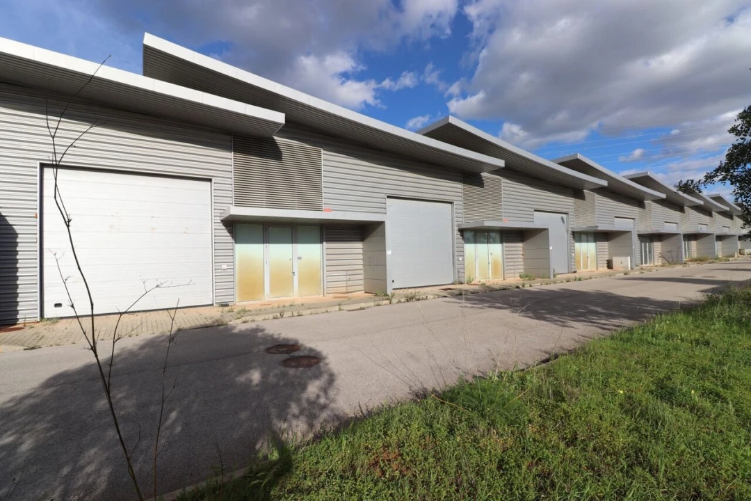 Armazém para Arrendamento em Algoz e Tunes Foto 3