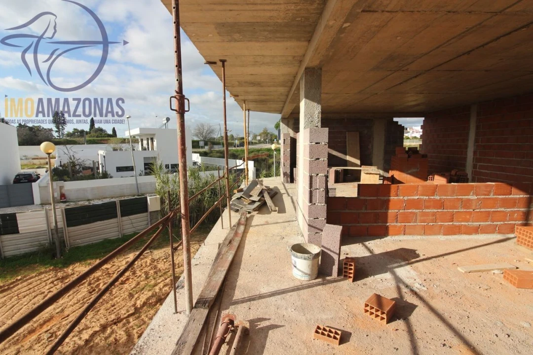 Apartamento T1 para Venda em Porches Foto 2