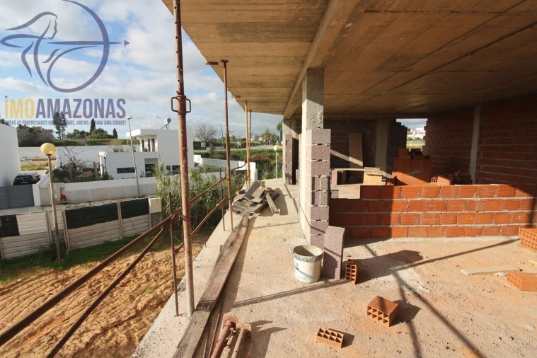 Apartamento T1 para Venda em Porches Foto 2