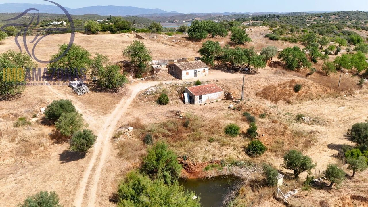 Moradia T3 para Venda em Estômbar e Parchal Foto 1