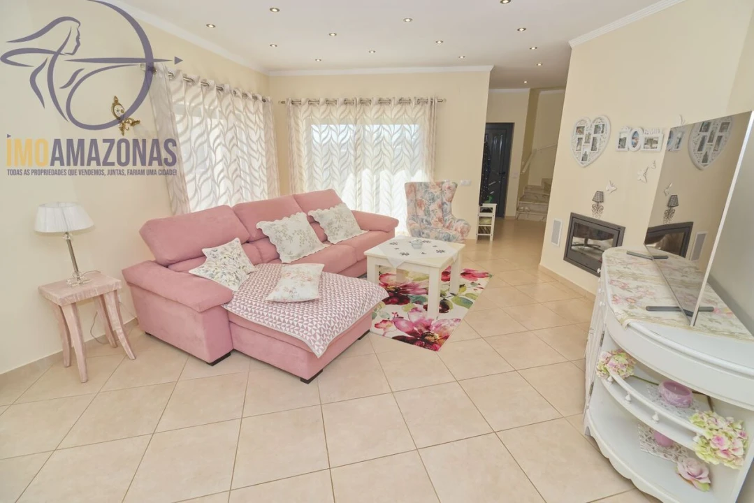 Moradia T3 para Venda em Silves Foto 9