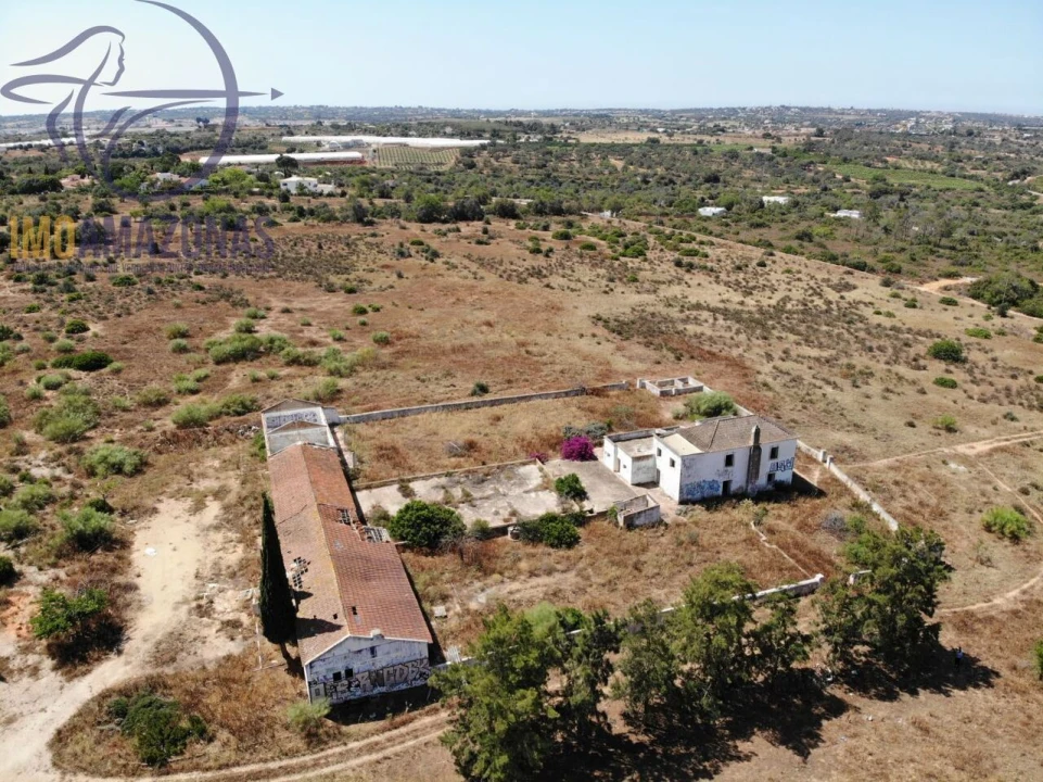 Quinta T0 para Venda em Estômbar e Parchal Foto 1