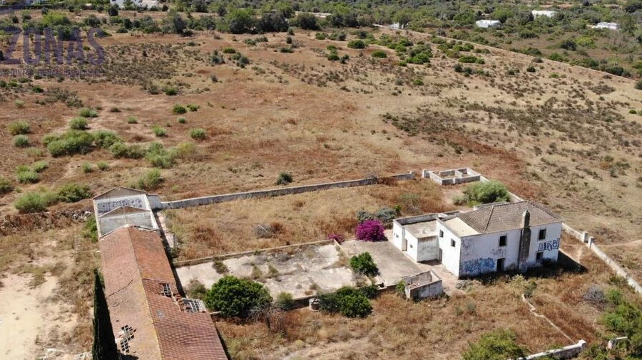 Quinta T0 para Venda em Estômbar e Parchal