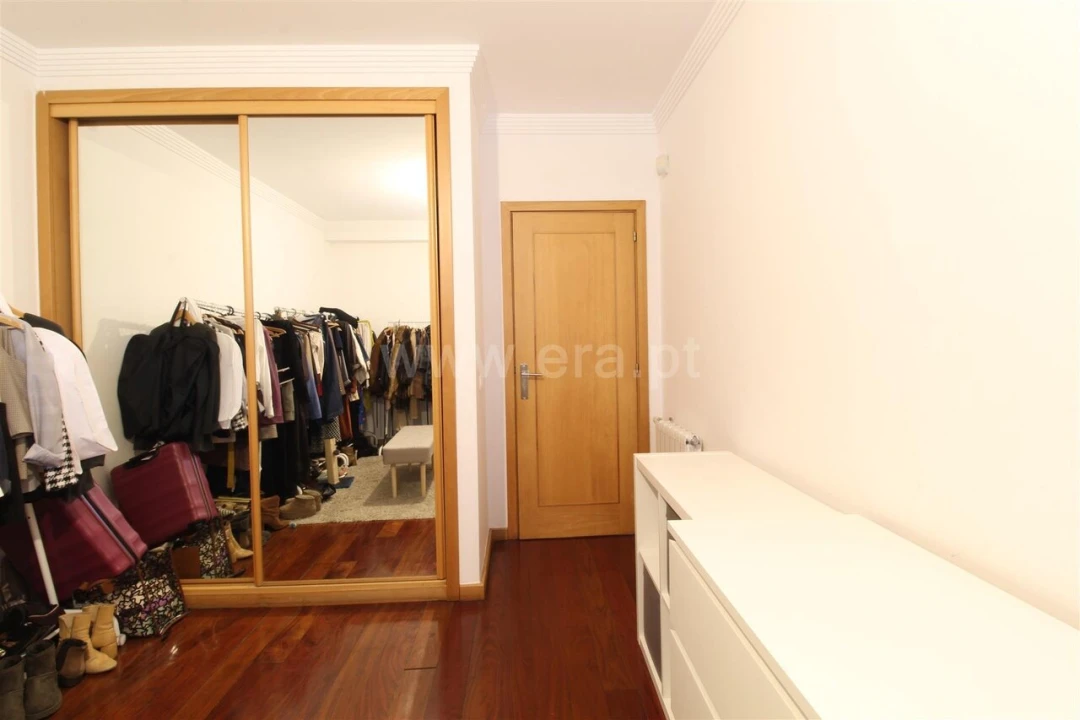 Apartamento T2 para Venda em Mafamude e Vilar do Paraíso Foto 12
