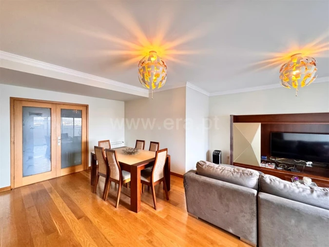 Apartamento T3 para Venda em Mafamude e Vilar do Paraíso Foto 18