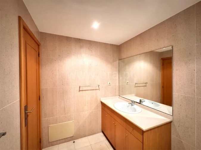 Apartamento T3 para Venda em Mafamude e Vilar do Paraíso Foto 9