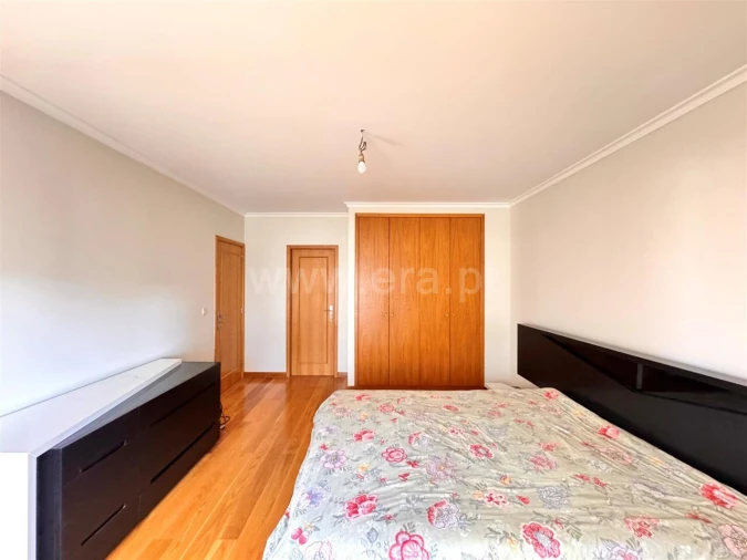 Apartamento T3 para Venda em Mafamude e Vilar do Paraíso Foto 7