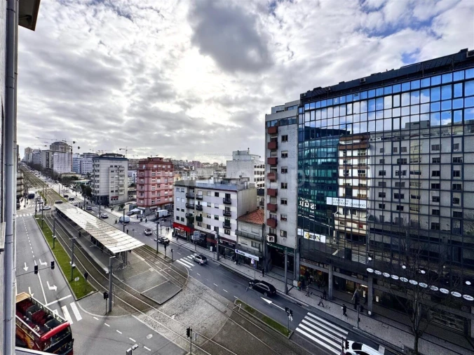 Apartamento T3 para Venda em Mafamude e Vilar do Paraíso Foto 2