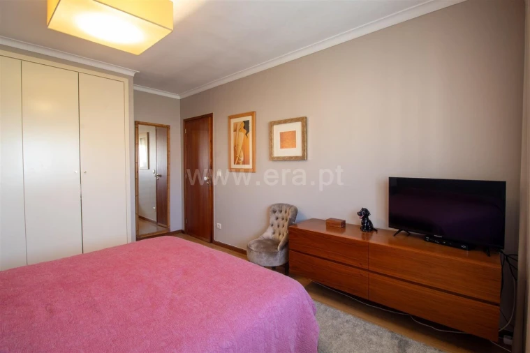 Apartamento T3 para Venda em Mafamude e Vilar do Paraíso Foto 4