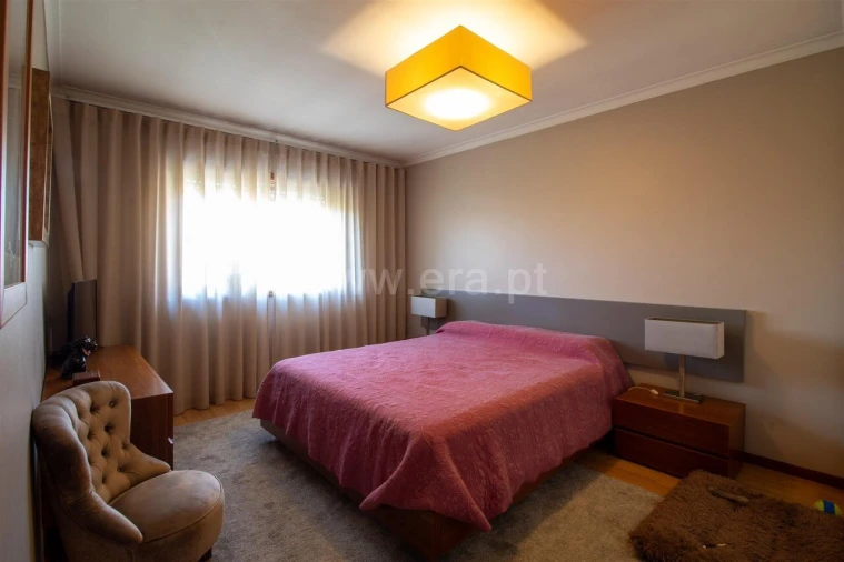 Apartamento T3 para Venda em Mafamude e Vilar do Paraíso Foto 2