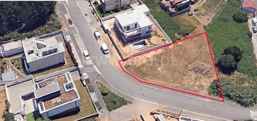 Terreno para Venda em Pedroso e Seixezelo Foto 2
