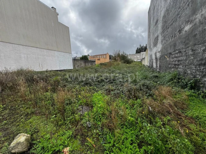 Terreno para Venda em Pedroso e Seixezelo Foto 1