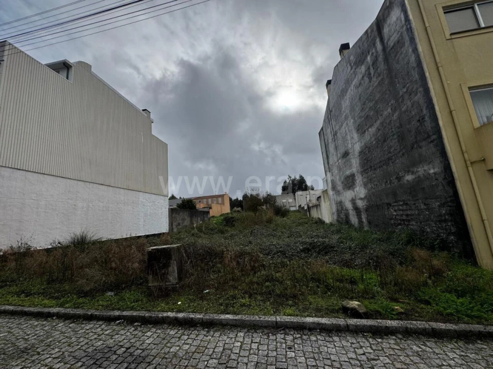 Terreno para Venda em Pedroso e Seixezelo Foto 2