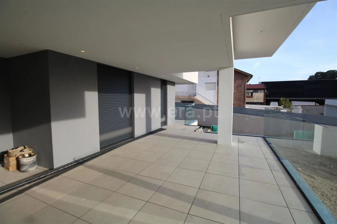 Moradia T5 para Venda em Pedroso e Seixezelo Foto 9