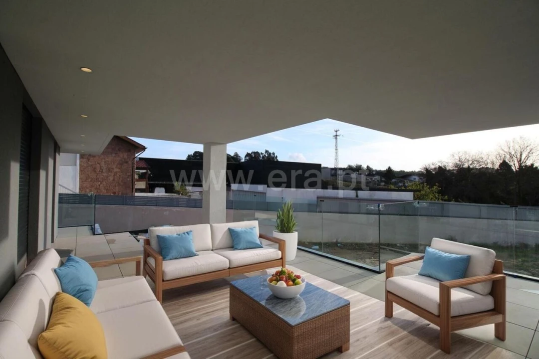 Moradia T5 para Venda em Pedroso e Seixezelo Foto 12