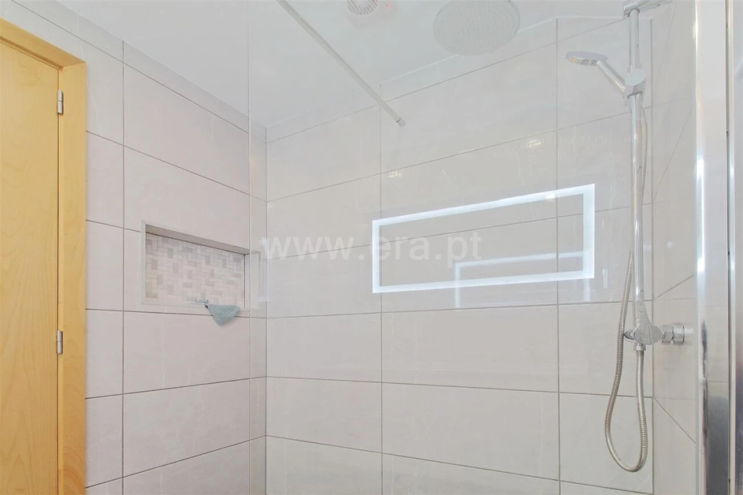 Moradia T2 para Venda em Mafamude e Vilar do Paraíso Foto 17