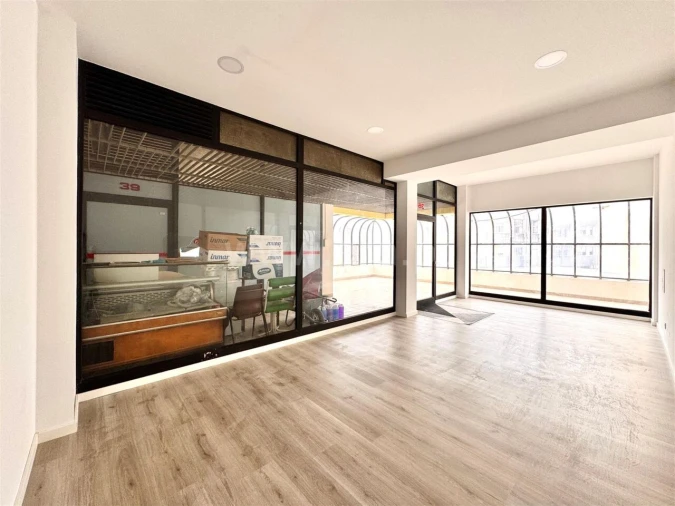 Loja para Venda em Santa Marinha e São Pedro da Afurada Foto 3