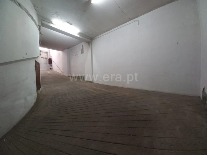 Armazém para Venda em Santa Marinha e São Pedro da Afurada Foto 4