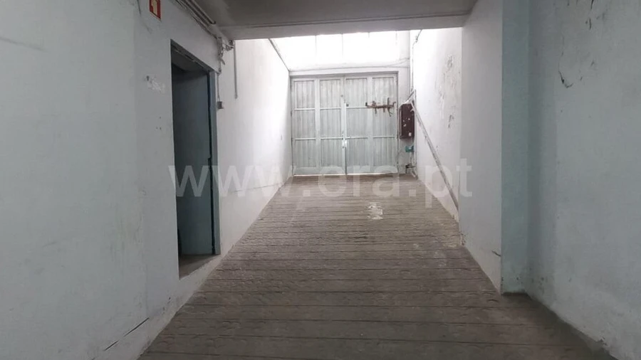 Armazém para Venda em Santa Marinha e São Pedro da Afurada