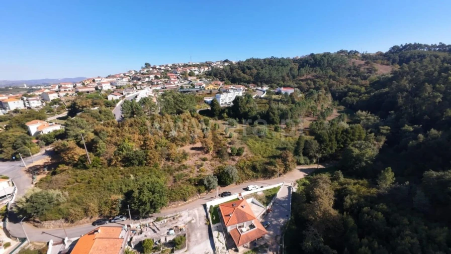 Terreno para Venda em Sandim, Olival, Lever e Crestuma Foto 1