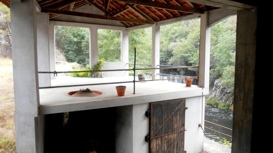 Quinta T0 para Venda em Raiva, Pedorido e Paraíso Foto 5