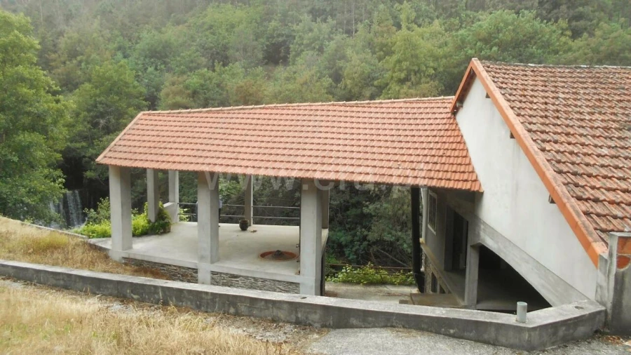 Quinta T0 para Venda em Raiva, Pedorido e Paraíso Foto 3