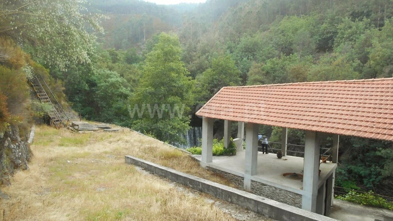 Quinta T0 para Venda em Raiva, Pedorido e Paraíso Foto 2