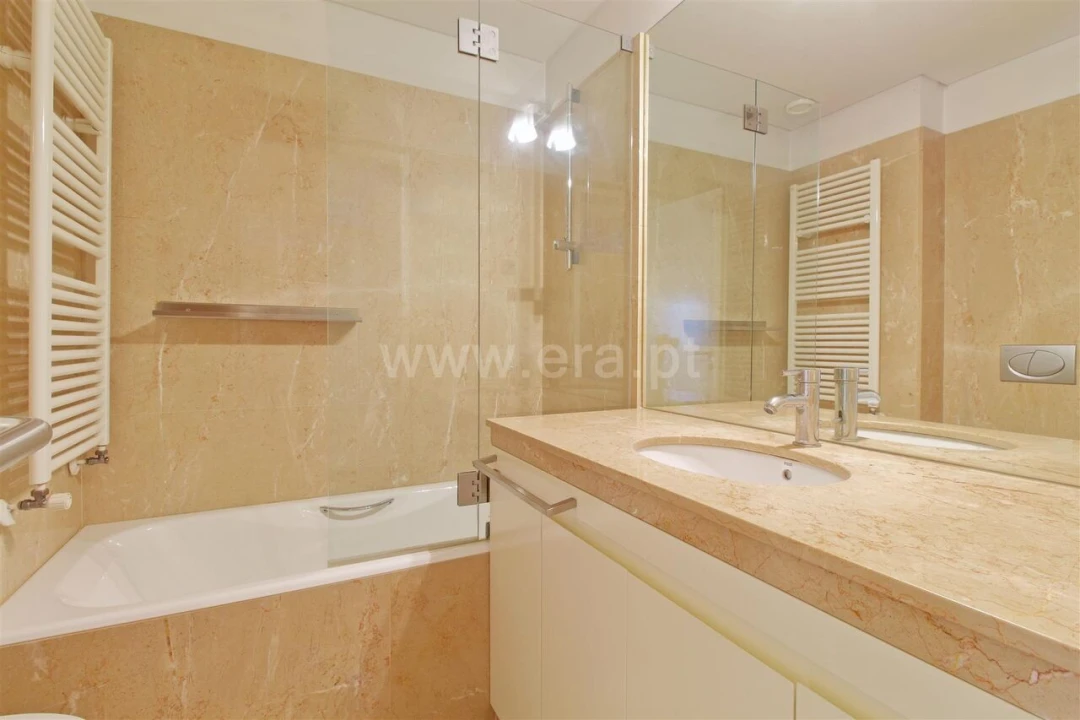 Apartamento T2 para Venda em Aldoar, Foz do Douro e Nevogilde Foto 7