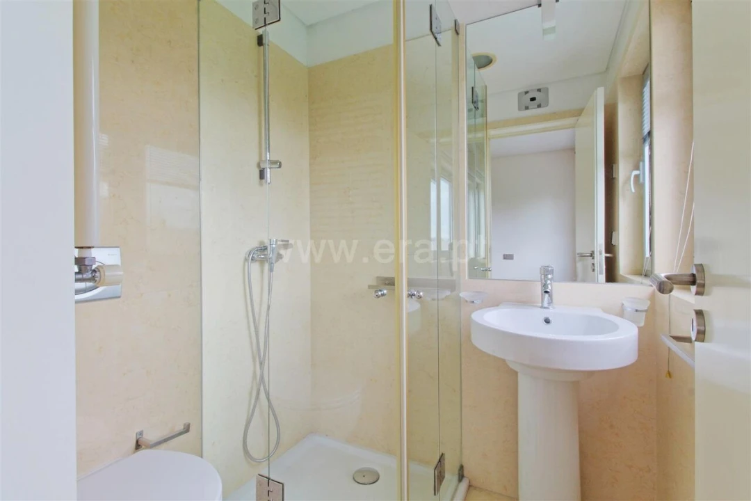 Apartamento T2 para Venda em Aldoar, Foz do Douro e Nevogilde Foto 12