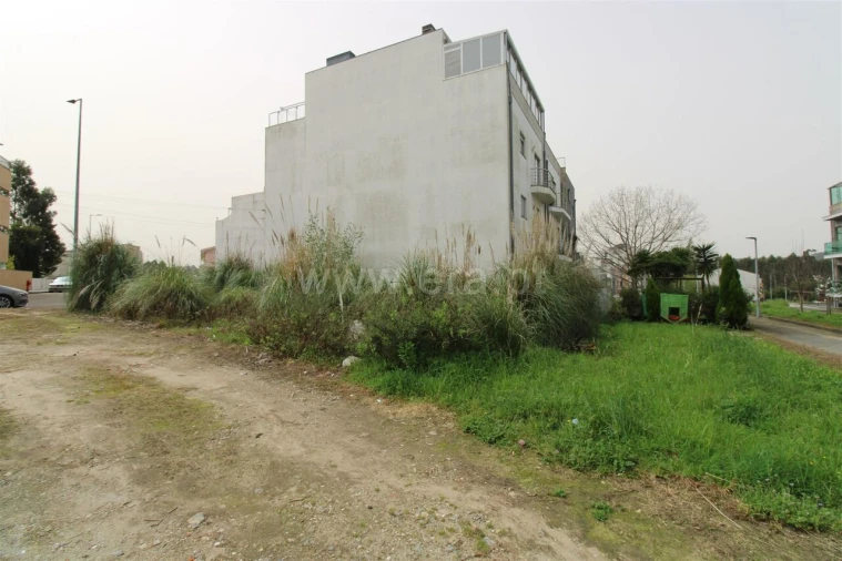 Terreno para Venda em Pedroso e Seixezelo Foto 2