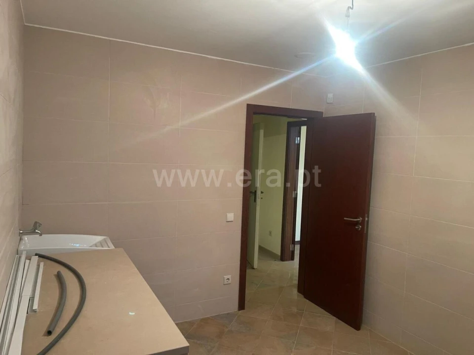 Moradia T4 para Venda em Mafamude e Vilar do Paraíso Foto 10