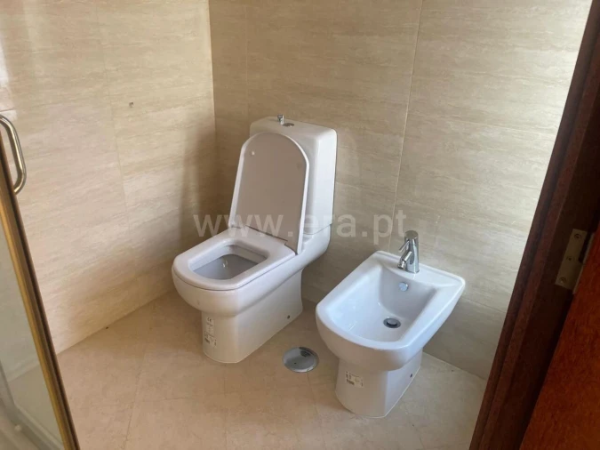 Moradia T4 para Venda em Mafamude e Vilar do Paraíso Foto 16