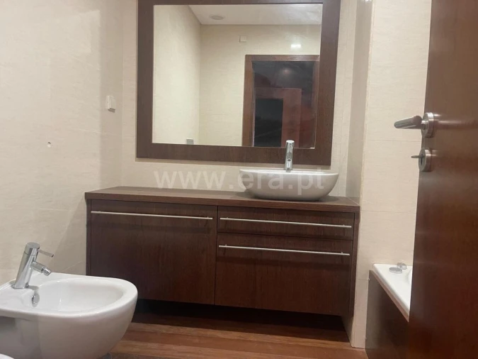 Moradia T4 para Venda em Mafamude e Vilar do Paraíso Foto 18