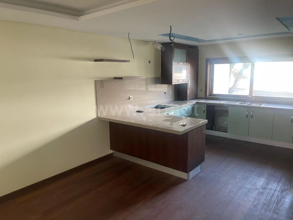 Moradia T4 para Venda em Mafamude e Vilar do Paraíso Foto 5