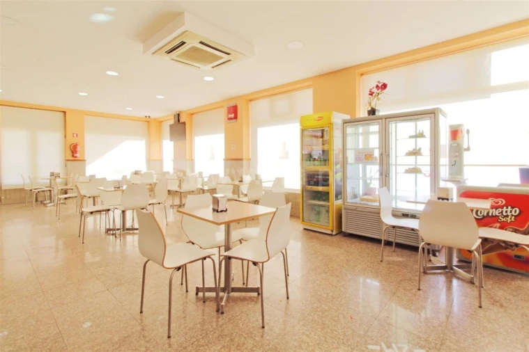 Loja para Trespasse em Vilar de Andorinho Foto 7