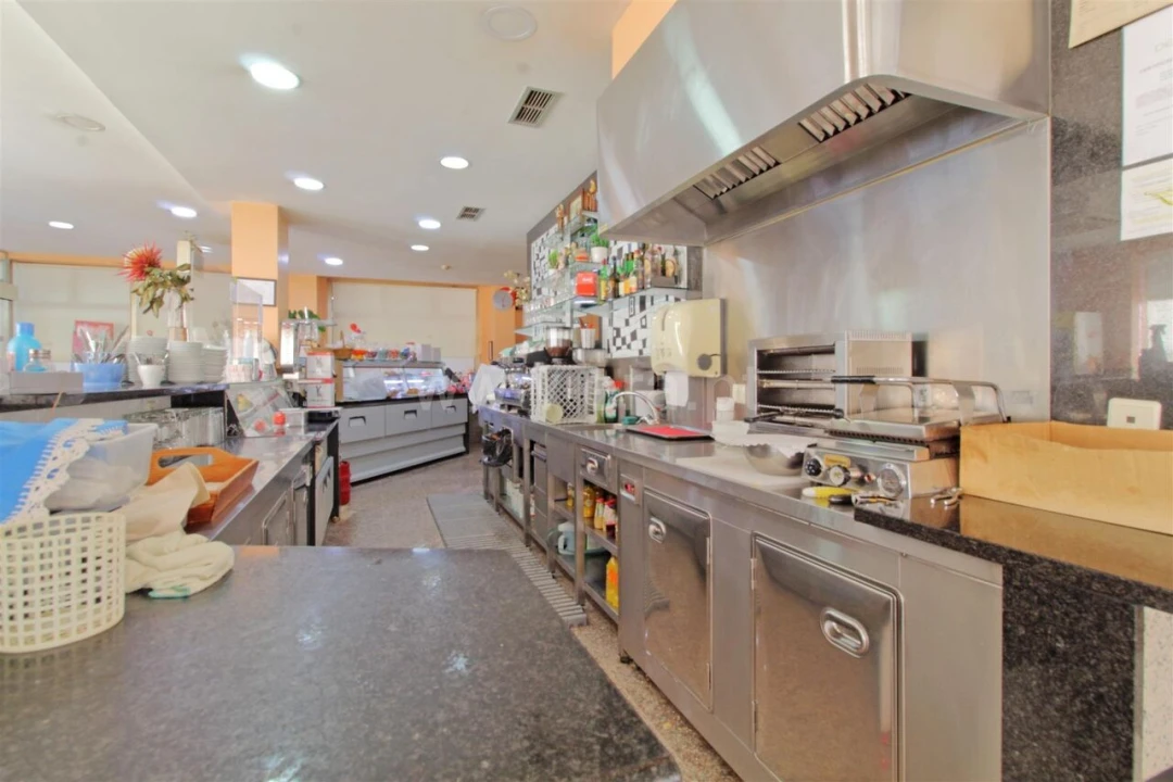 Loja para Trespasse em Vilar de Andorinho Foto 14