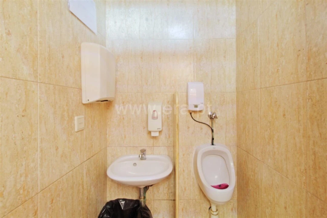 Loja para Trespasse em Vilar de Andorinho Foto 15