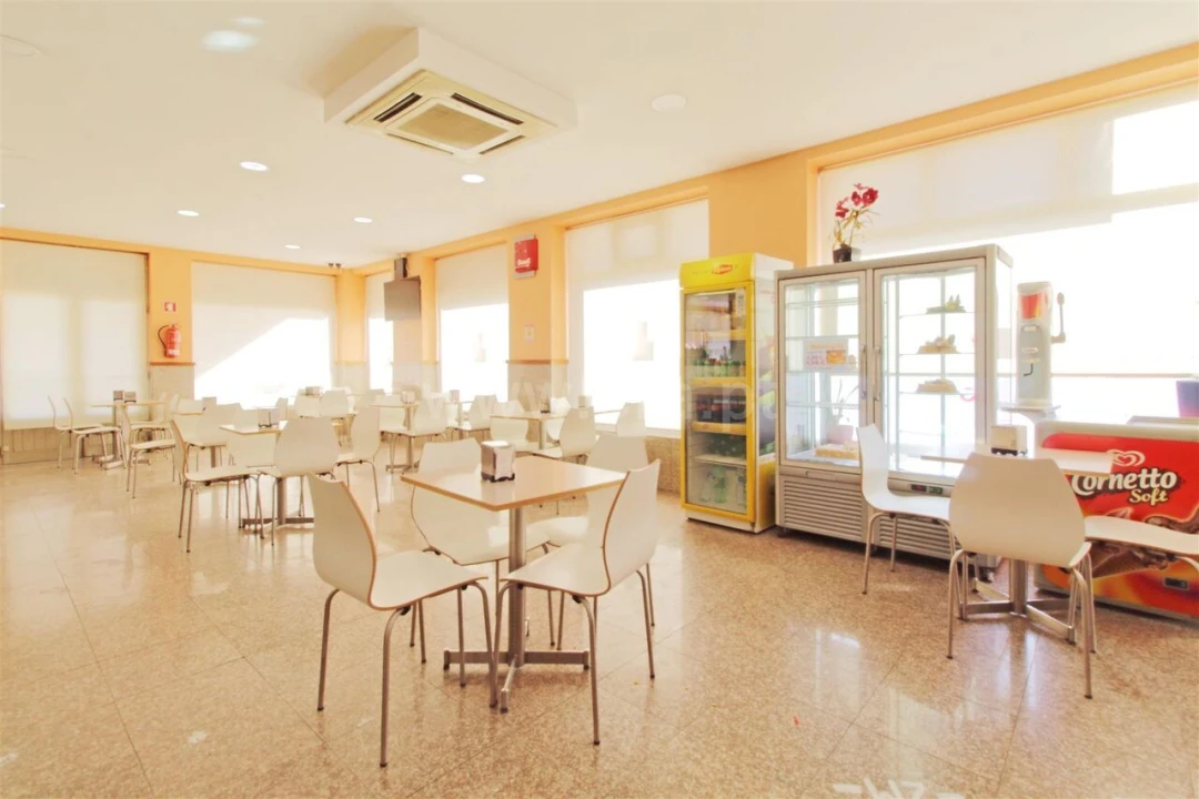 Loja para Trespasse em Vilar de Andorinho Foto 7