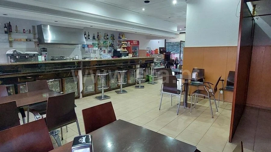 Loja para Trespasse em Mafamude e Vilar do Paraíso