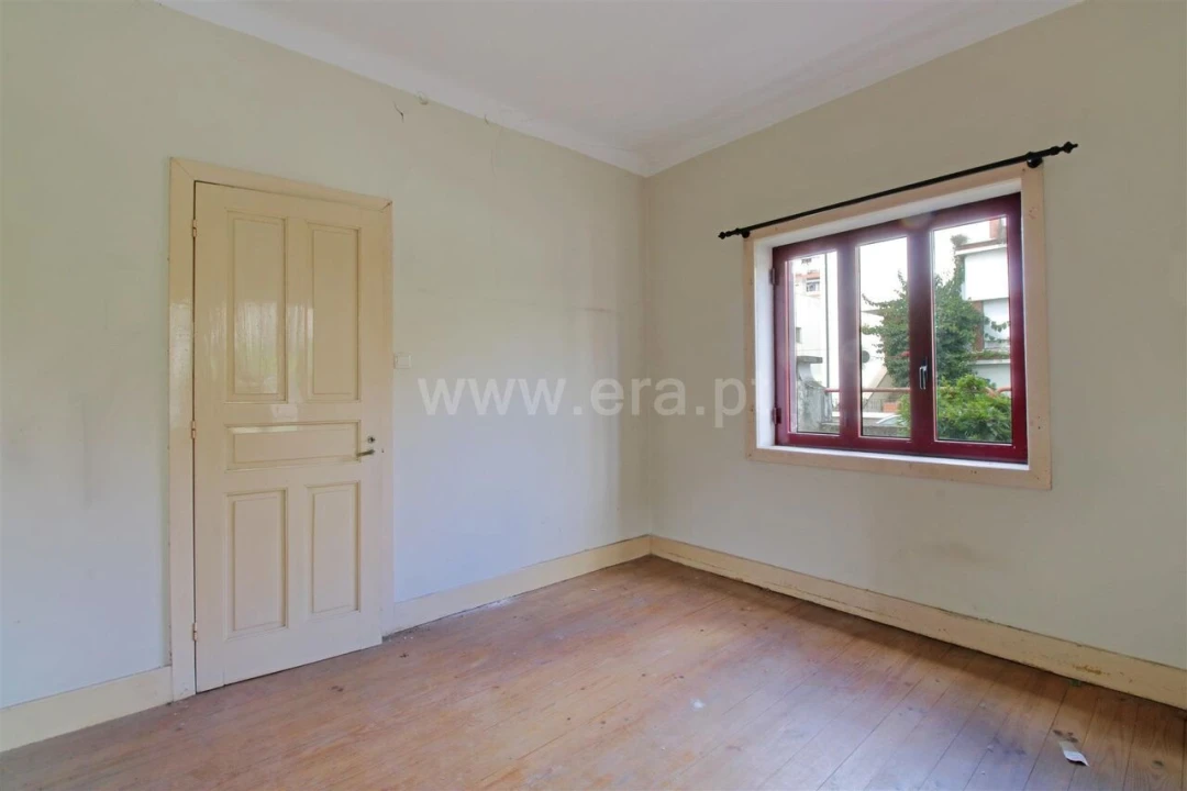 Moradia T6 para Venda em Mafamude e Vilar do Paraíso Foto 10