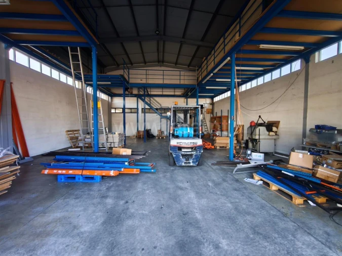 Armazém para Venda em Pedroso e Seixezelo Foto 5