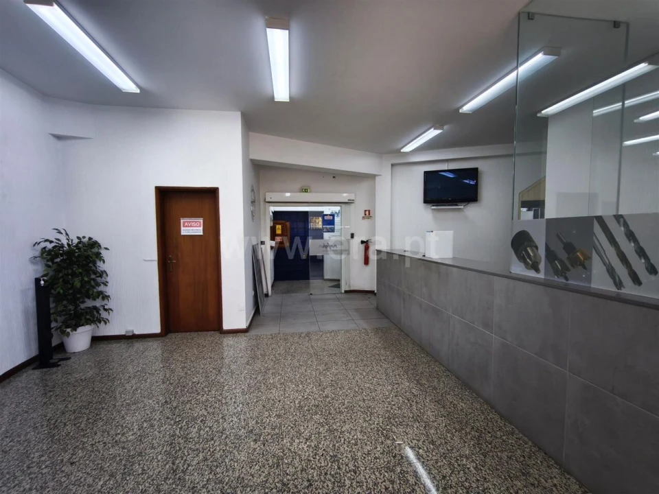 Armazém para Venda em Pedroso e Seixezelo Foto 13